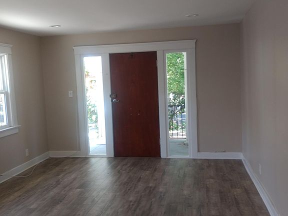 2nd image of 3865 Boyce Ave