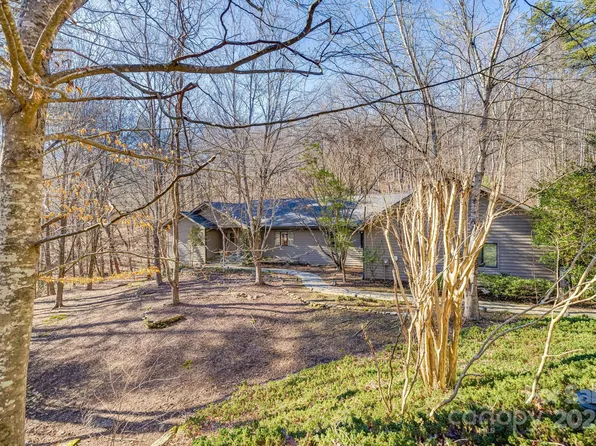 165 Chinquapin Rd #87, Lake Lure, NC 28746