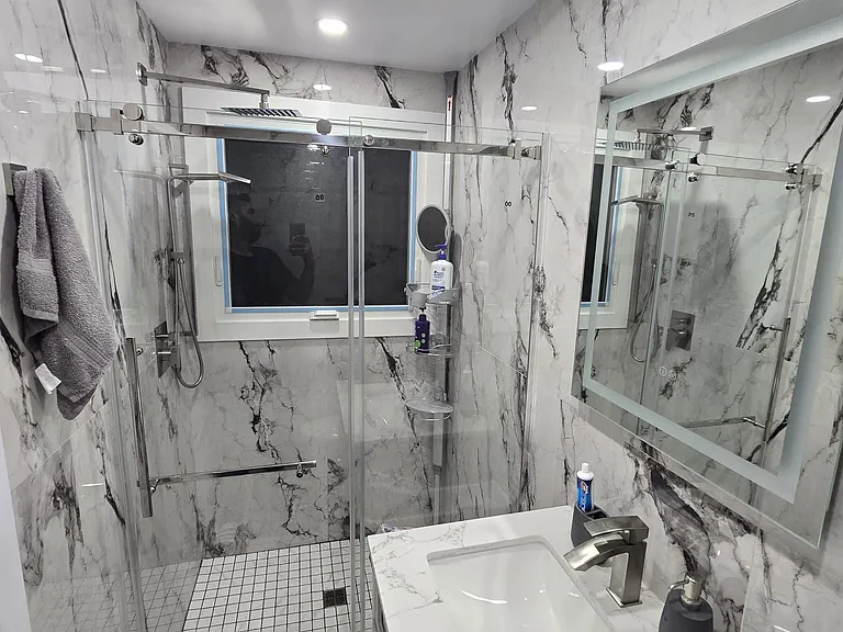36 Manorglen Cres — Photo 18