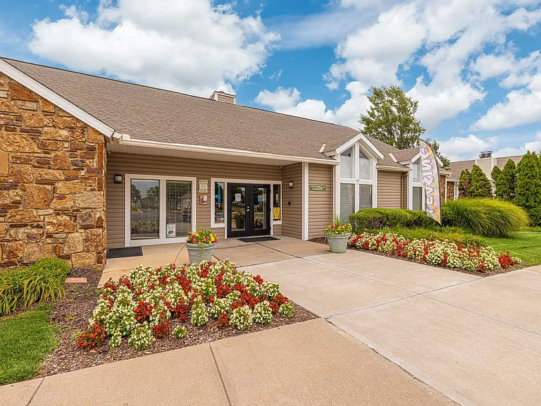 Rosehill Pointe — Photo 27