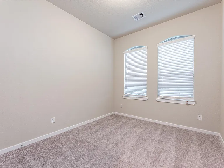 4022 Maple Glen Dr — Photo 22