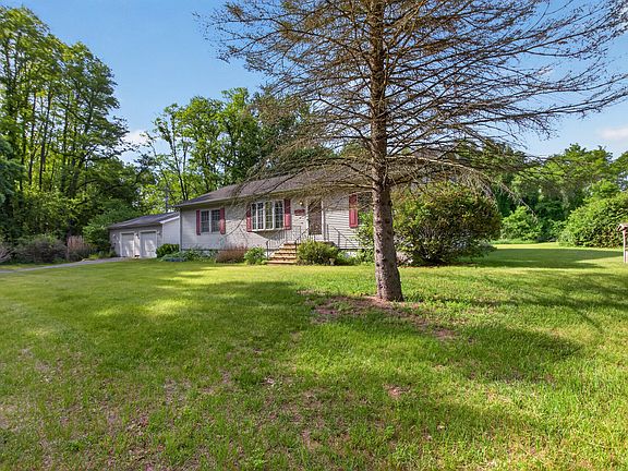 2nd image of 3635 Hart Rd