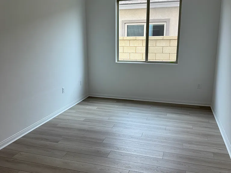 Separate den or possible living/dining