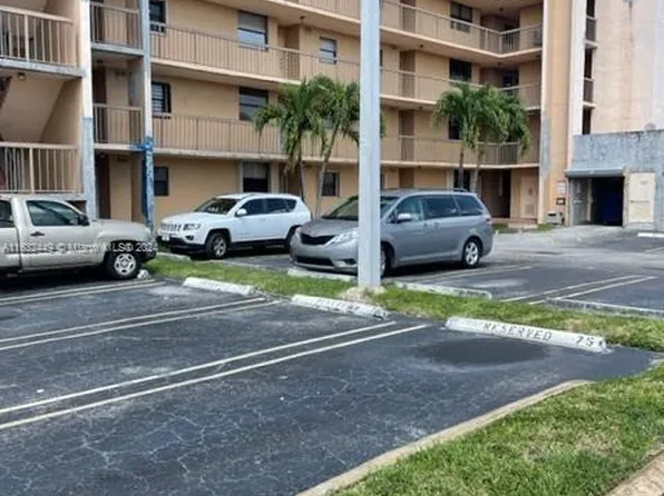 10145 NW 9th Street Cir #7-502, Miami, FL 33172