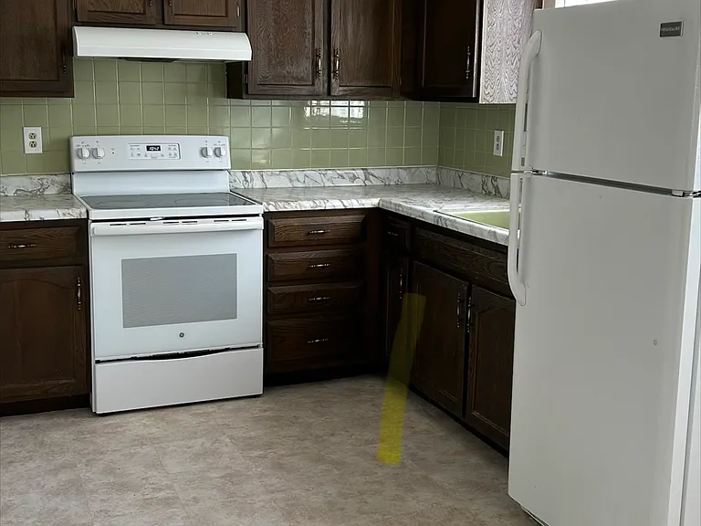 7B Helen Way — Photo 3