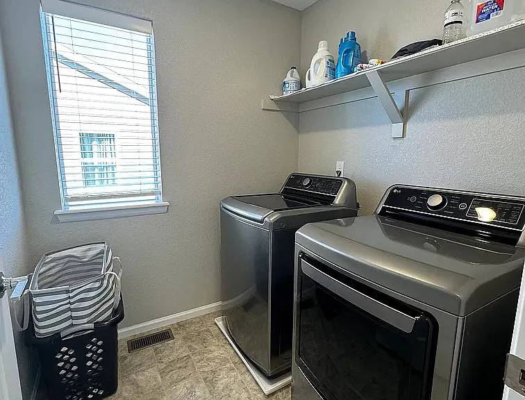 6606 N Cathay St — Photo 24