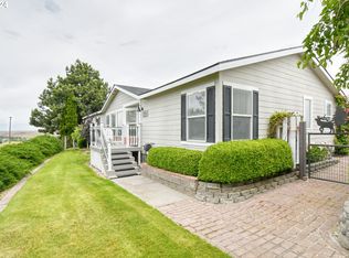 70901 SW Douglas Dr, Pendleton, OR 97801