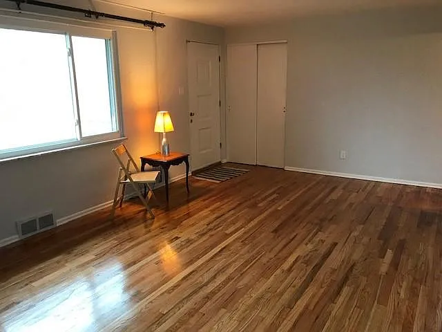 4656 Prescot Dr — Photo 2