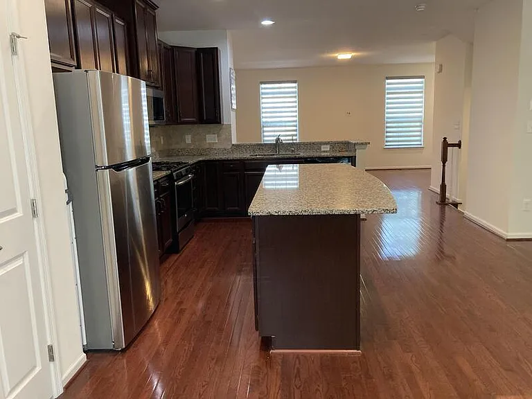 227 W General Grey Ct — Photo 4