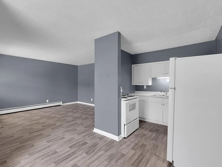 Cedar Chase Apartments — Photo 1