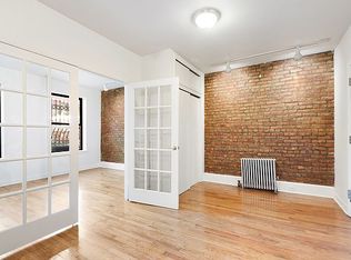 270 E 2nd St APT 1F, Brooklyn, NY 11218