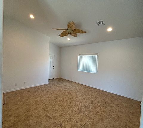 4th image of 2349 Phoenix Ave