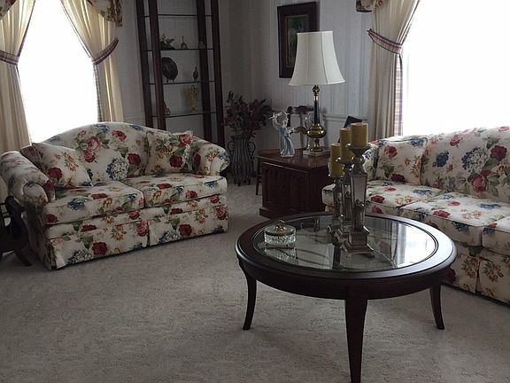 5th image of 89 Sunny Ln
