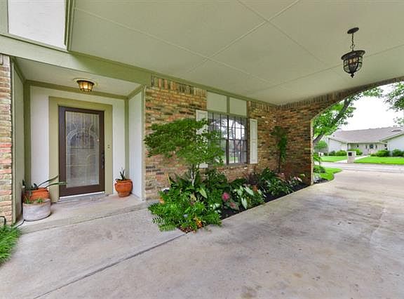 2nd image of 1514 Waltham Ct