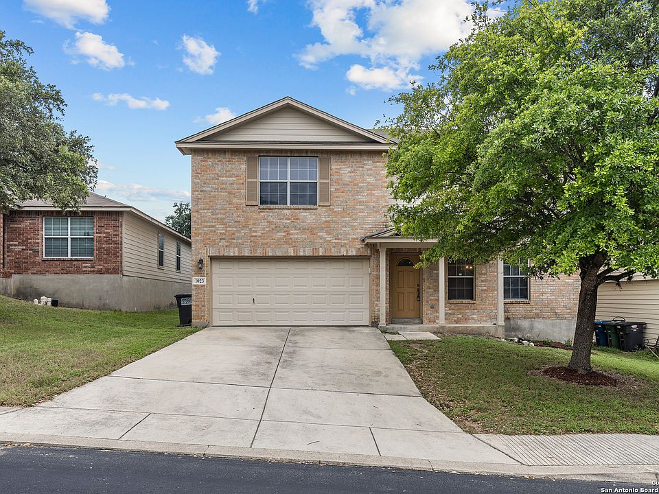 1st image of 1023 MAGNOLIA HL