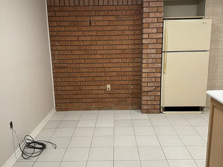 162 Jackman Cres #LOWER — Photo 7