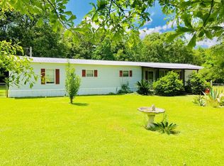 25021 Lands End Ln, Picayune, MS 39466