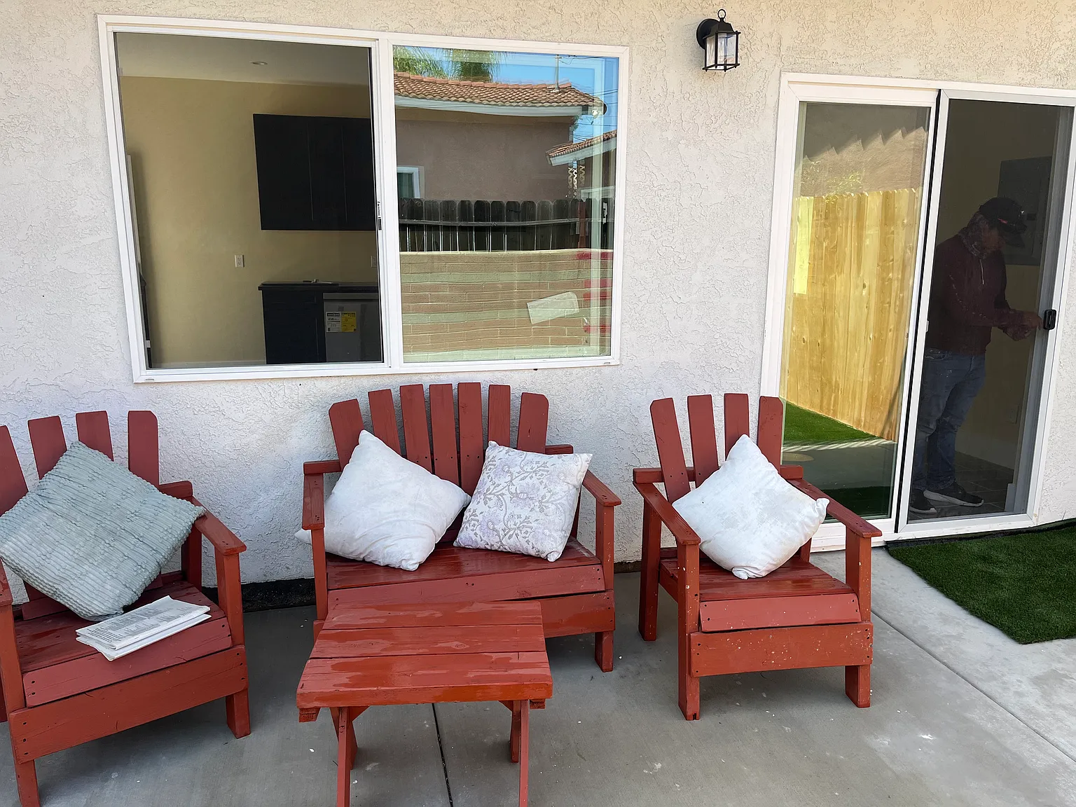 1 bed, 704 sqft, $2,400 — Photo 2