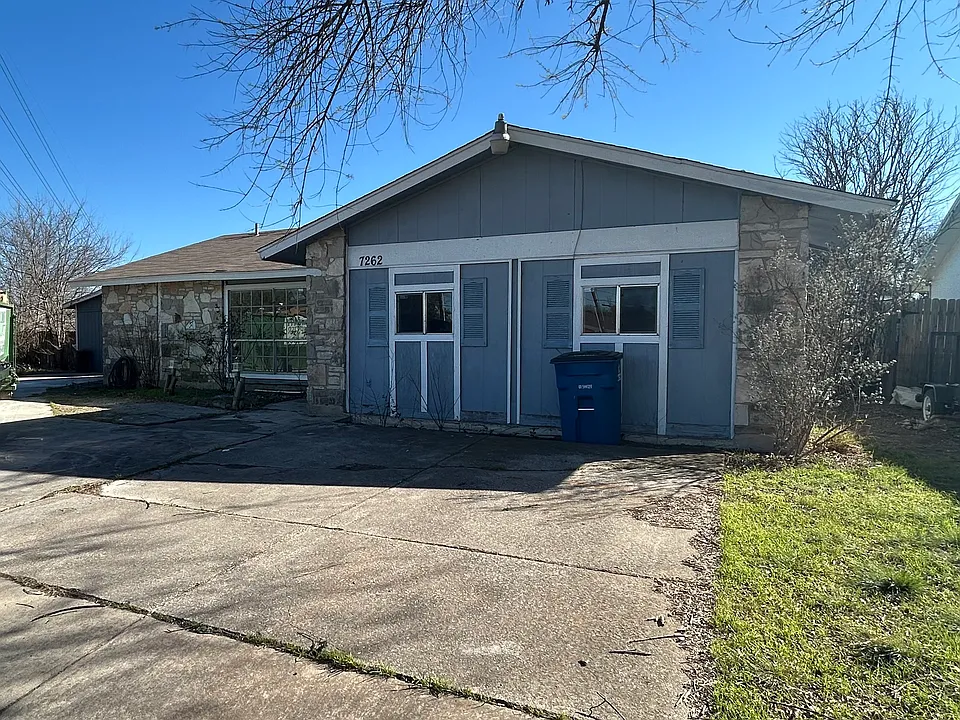 7262 Montgomery Dr