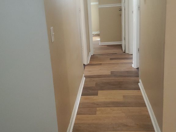 3rd image of 650 Baltic Dr