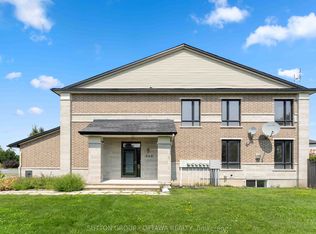 248 Keyrock Dr, Ottawa, ON K2T0G2