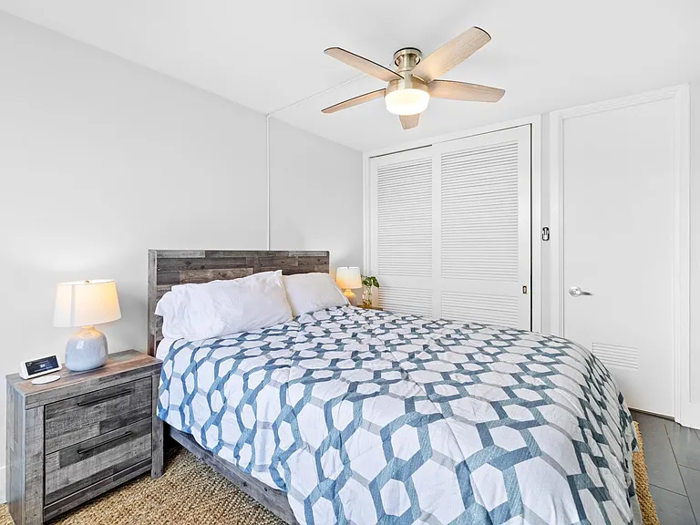 1717 Ala Wai Blvd #1004 — Photo 12