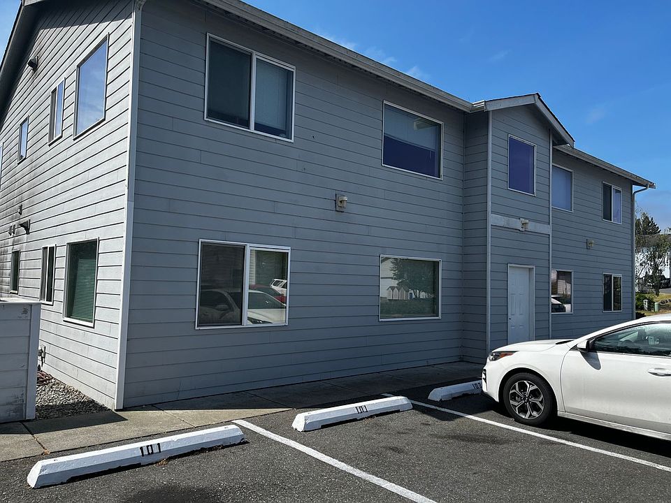 1st image of 1370 NW Falls Creek Loop Unit 101