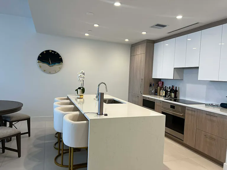 151 N Seabreeze Blvd #403 — Photo 12