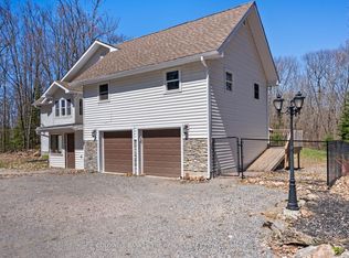 800 Jeffrey Lake Rd, Faraday, ON K0L1C0