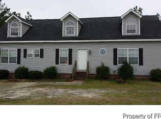 954 E McRainey Rd, Saint Pauls, NC 28384