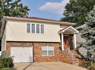 824 Baldwin Ave, Linden, NJ 07036