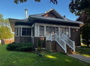 202 S Griffin St, Lakefield, MN 56150