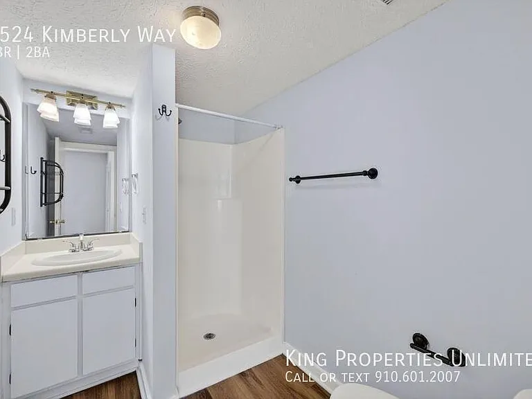 4524 Kimberly Way — Photo 24