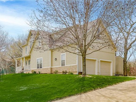 4th image of 8410 Frederick Ct