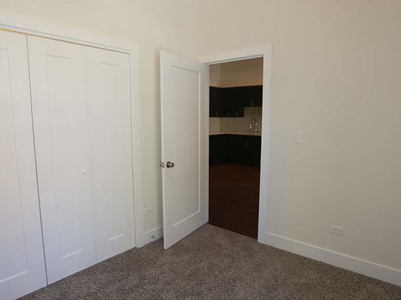 5th image of 2112 S Michigan Ave #2112-5
