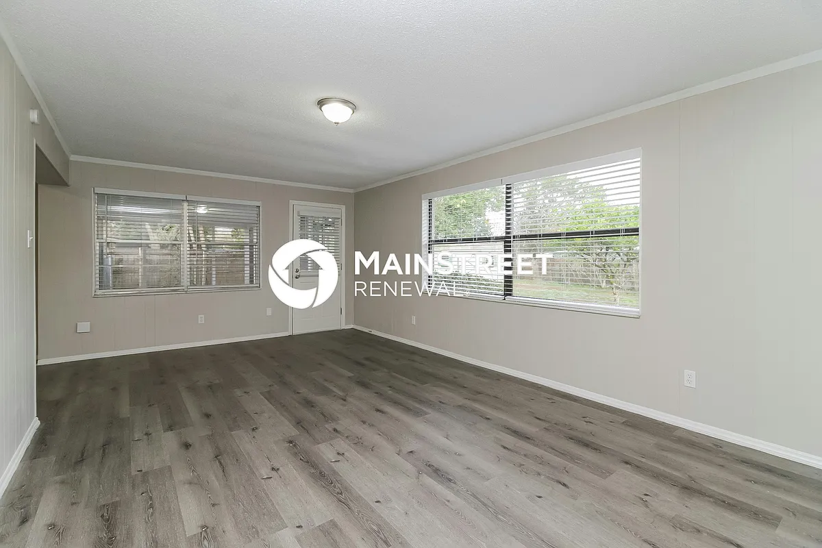 Living Room - 950 Lormann Cir
