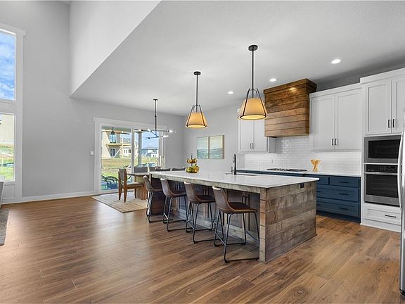 5th image of 13512 Terrace Park Dr