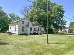 206 S 4th St, Malta, IL 60150