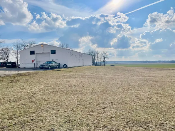 394 State Route 56 NW, London, OH 43140