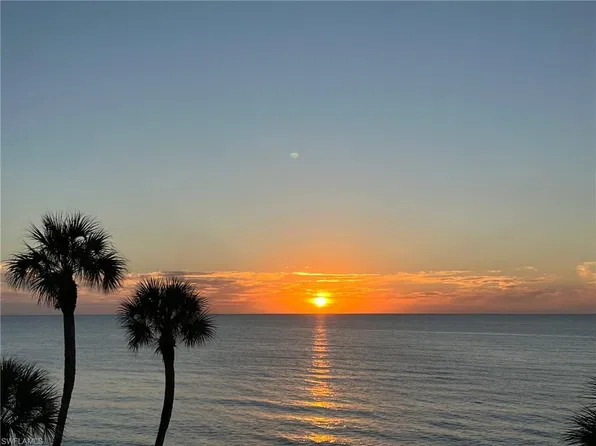 2885 Gulf Shore BLVD N #304, NAPLES, FL 34103