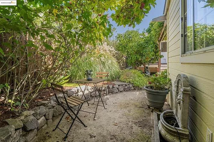 5373 James Ave — Photo 28