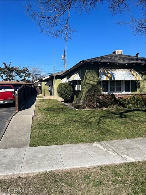 1st image of 2803 E Harvard Ave