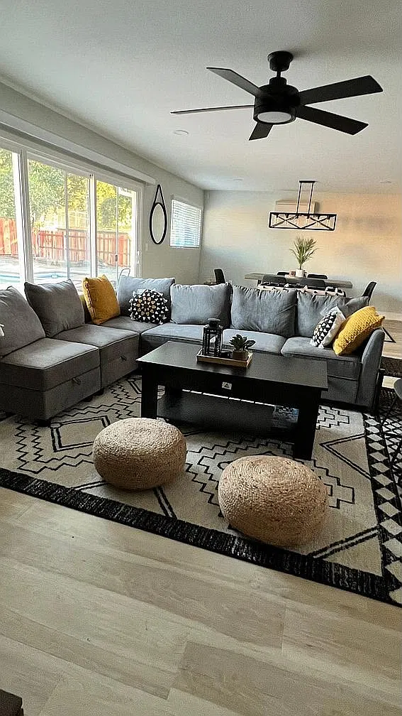 3 bed, 2000 sqft, $5,000 — Photo 2