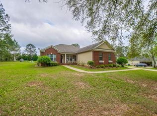 165 Blackberry Ln, Thomasville, GA 31792