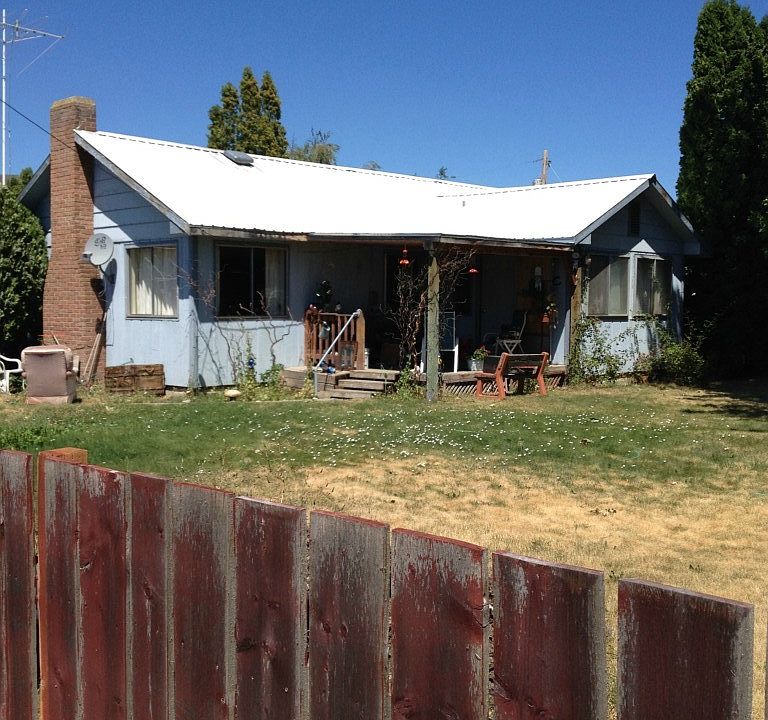1st image of 1400 Elm St
