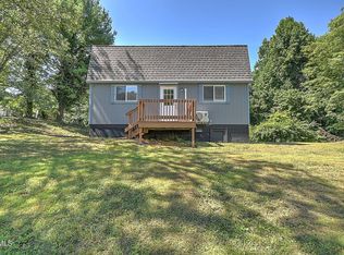 1877 Powder Branch Rd, Johnson City, TN 37601