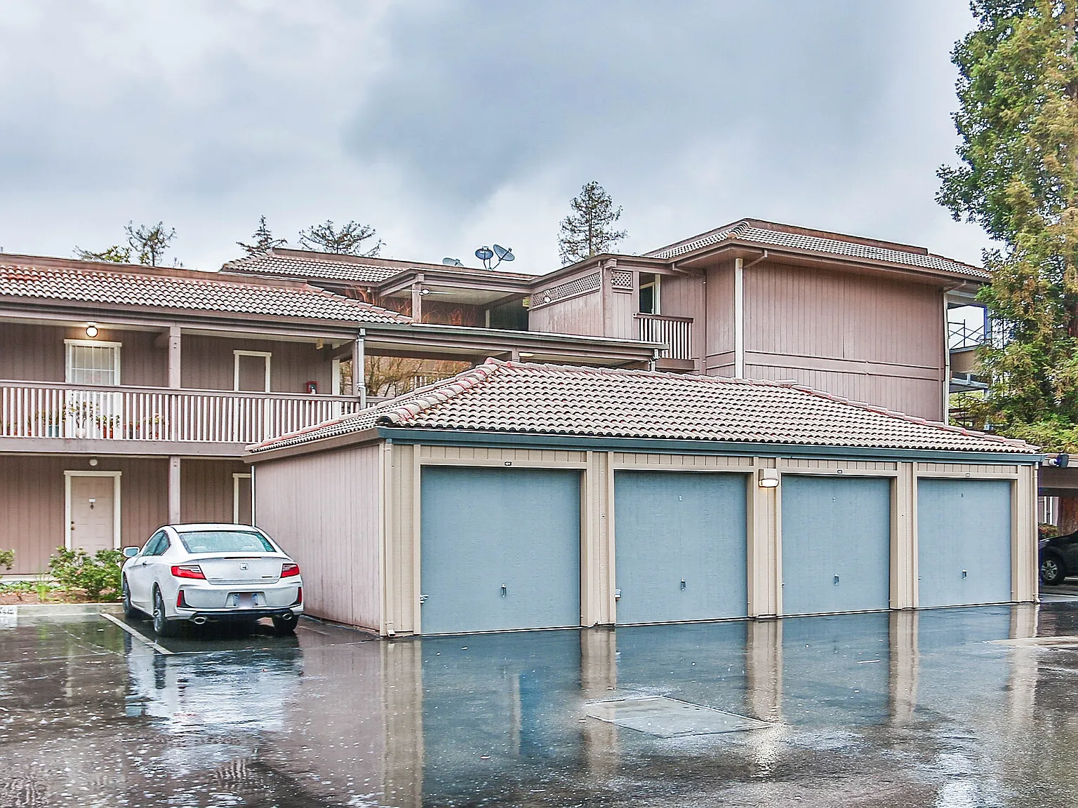 Warm Springs Boulevard, Fremont — Photo 3
