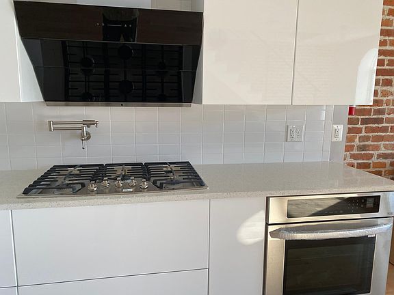 gas cooktop and oven