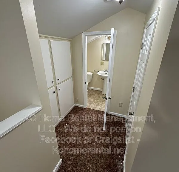 1127 Sherman Ave — Photo 28