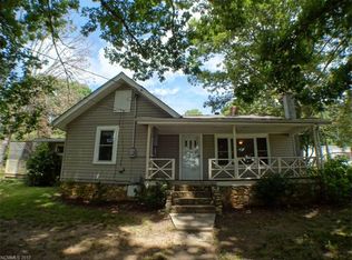 1294 Pisgah Hwy, Candler, NC 28715